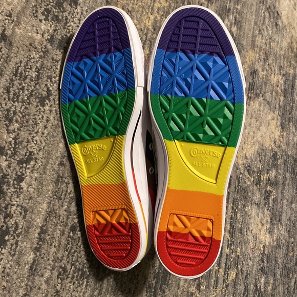 NWOT LGBTQ+ Gay Pride Rainbow Converse High Tops 🌈 - Picture 10 of 13